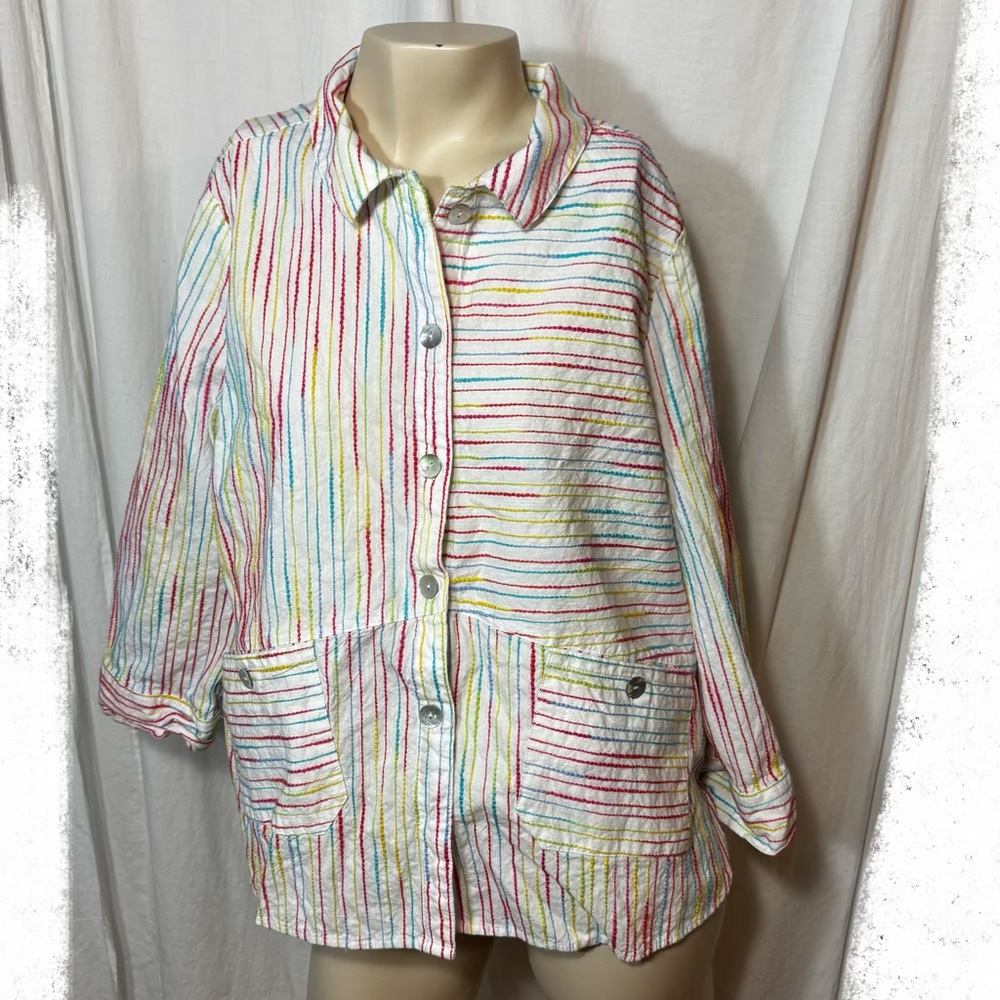 Habitat women’s medium quarter sleeve top white rainbow multicolor striped